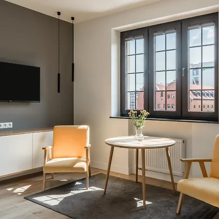 By The River דירה