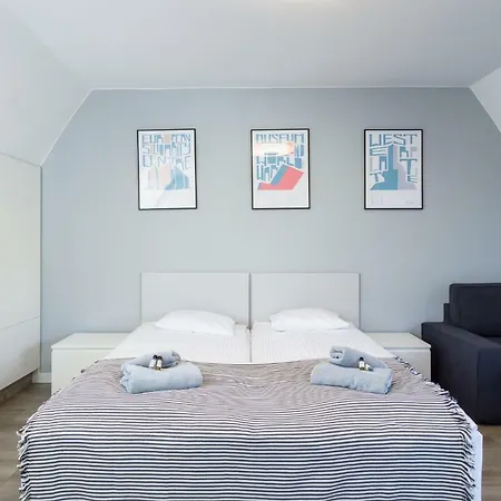 Apartmán By The River *