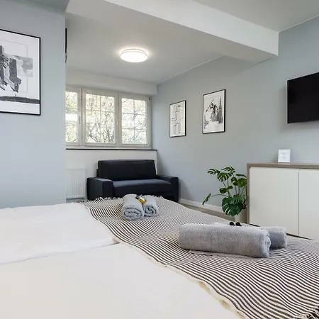 Apartmán By The River